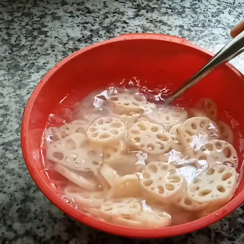 Step 1 Prepare the ingredients for Green Bean Lotus Root Dessert