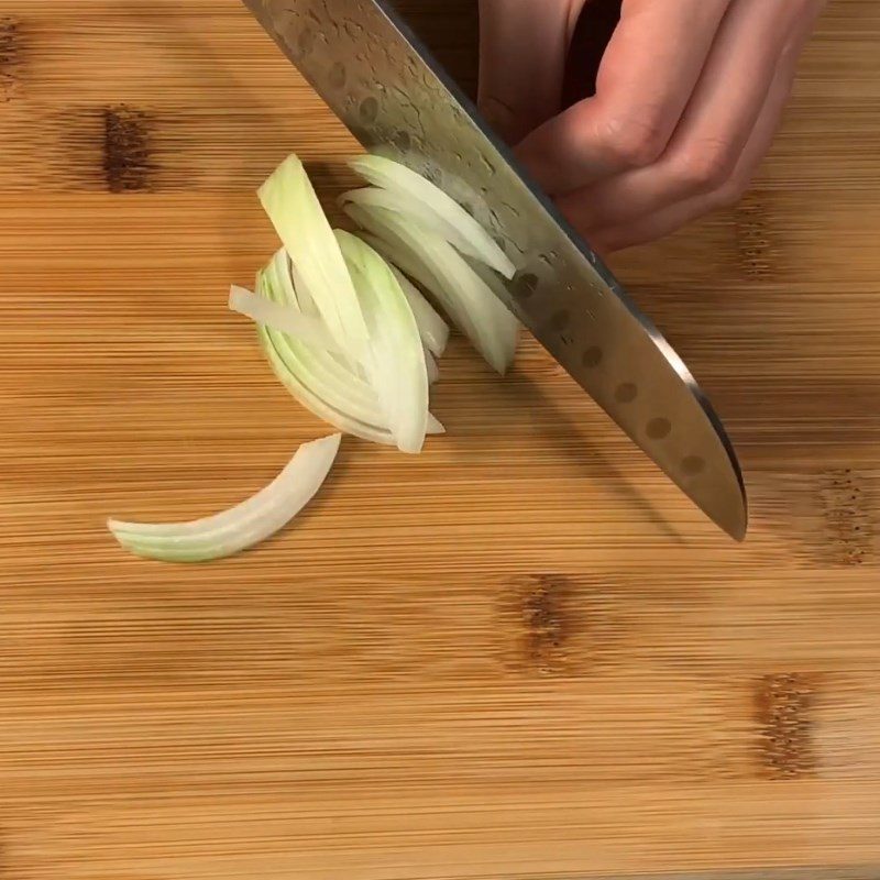 Step 1 Prepare the ingredients for cabbage salad mixed with mayonnaise and onion