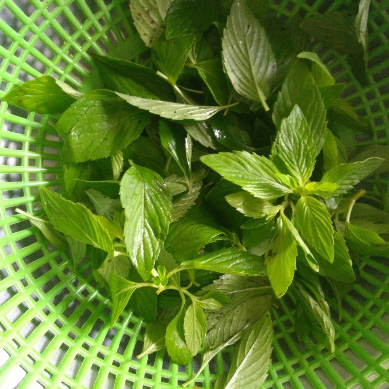 Step 1 Prepare the ingredients How to prepare Fried Spring Rolls with store-bought spring rolls