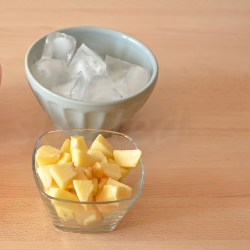 Step 1 Prepare the ingredients for Orange Carrot Apple Smoothie