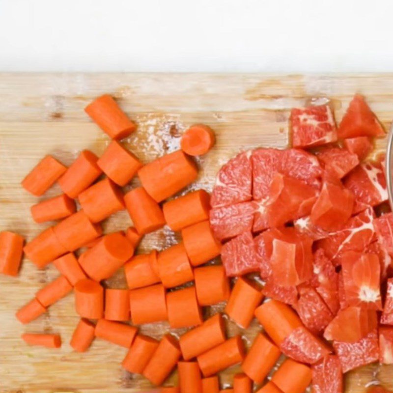 Step 1 Prepare the ingredients for Carrot Grapefruit Juice
