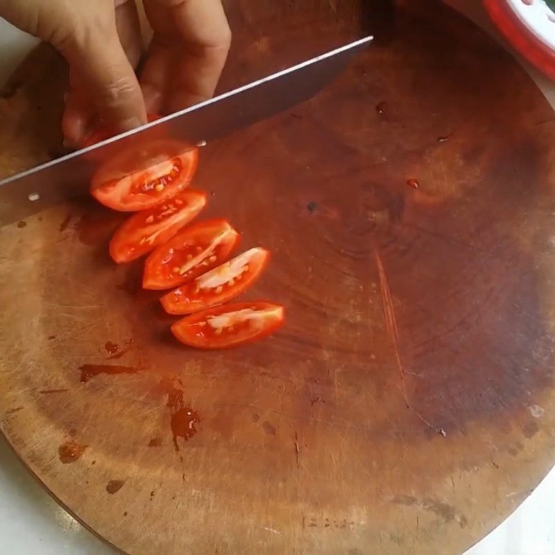 Step 1 Prepare the ingredients for Tomato Rice Noodles with Minced Meat