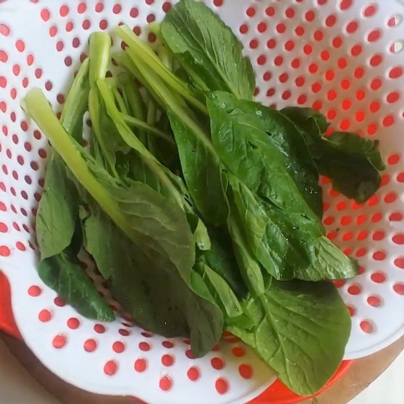 Step 1 Prepare the ingredients for Tomato Rice Noodles with Minced Meat