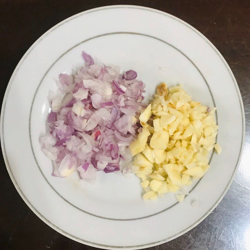 Step 1 Prepare the ingredients for Mackerel with pepper (recipe shared by users)