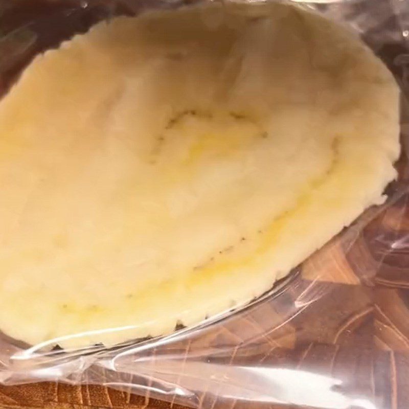 Step 1 Prepare the ingredients for Banana Ice Cream (Recipe shared from TikTok Cooking with TasteVN)