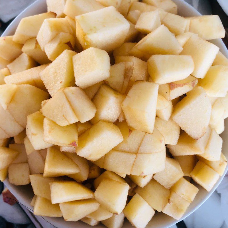 Step 1 Prepare the ingredients for Orange Apple Juice