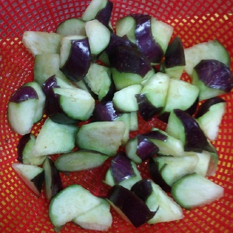 Step 1 Prepare the ingredients for Stir-fried Eggplant with Lemongrass