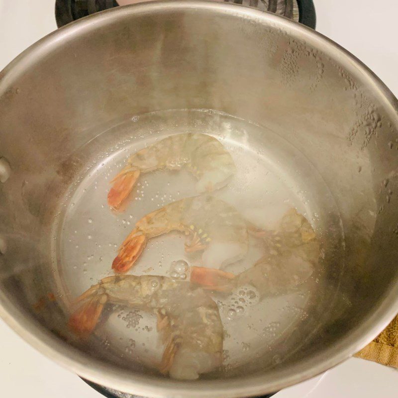 Step 4 Preparing Ingredients for Dry Topping Hủ tiếu mì khô (recipe shared by users)