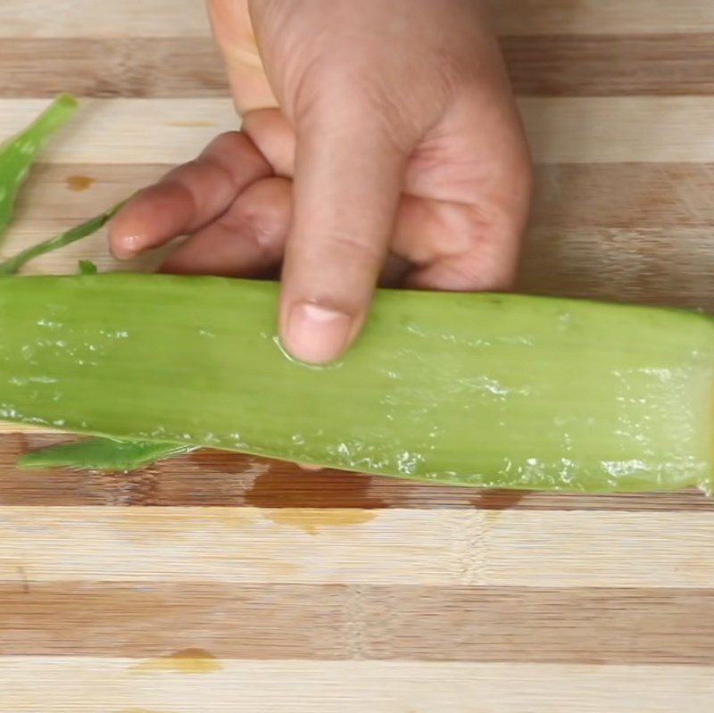 Step 1 Prepare the aloe vera Aloe Vera Juice