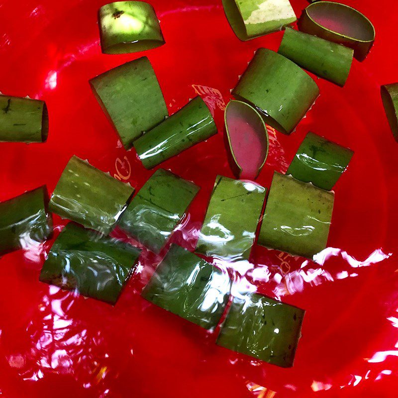Step 1 Preparing aloe vera for Aloe Vera Honey Juice