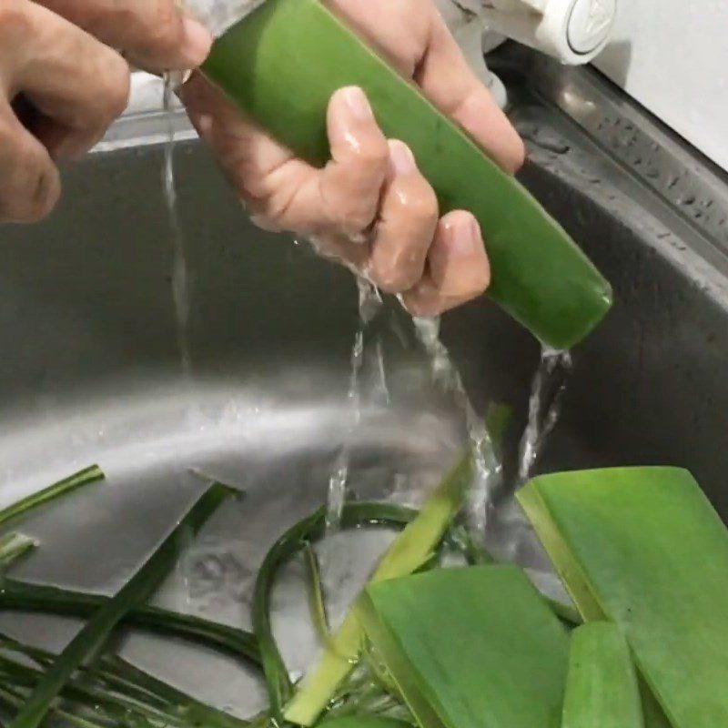 Step 1 Prepare Aloe Vera Aloe Vera Mung Bean Dessert