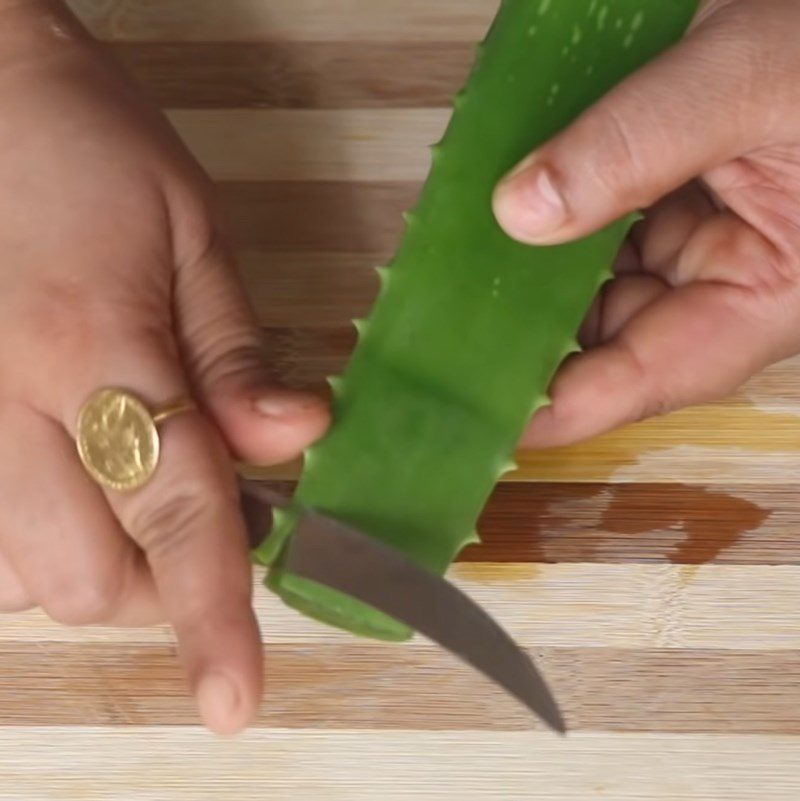 Step 1 Prepare the aloe vera Aloe Vera Juice
