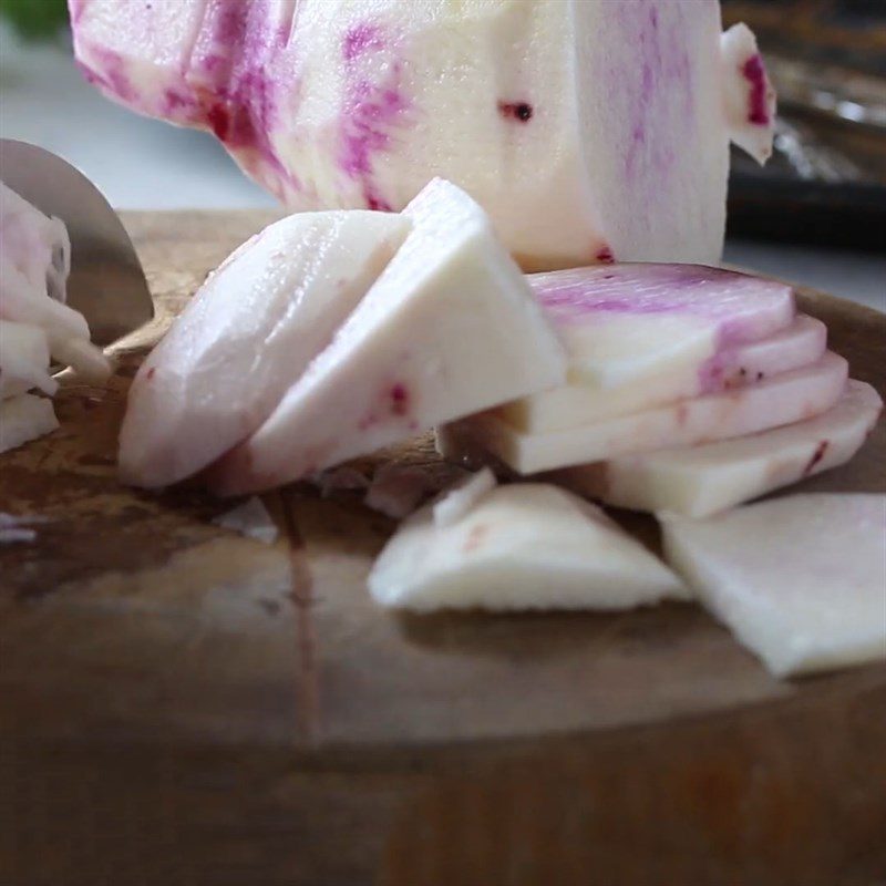 Step 1 Prepare the sweet potato Sweet Potato Soup with Dried Shrimp