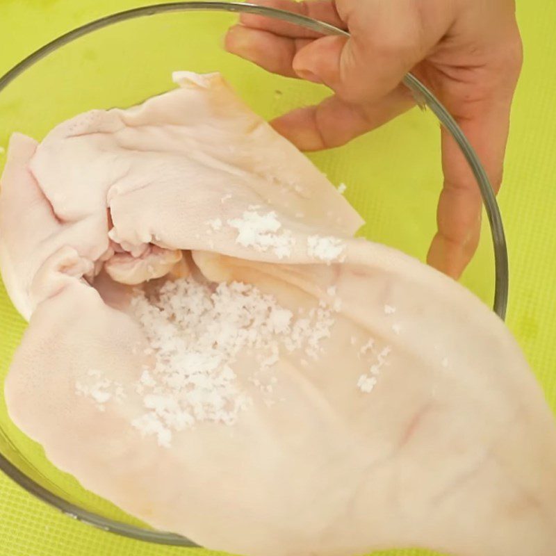 Step 1 Prepare Pig's Ears and Skin for Young Jackfruit Salad