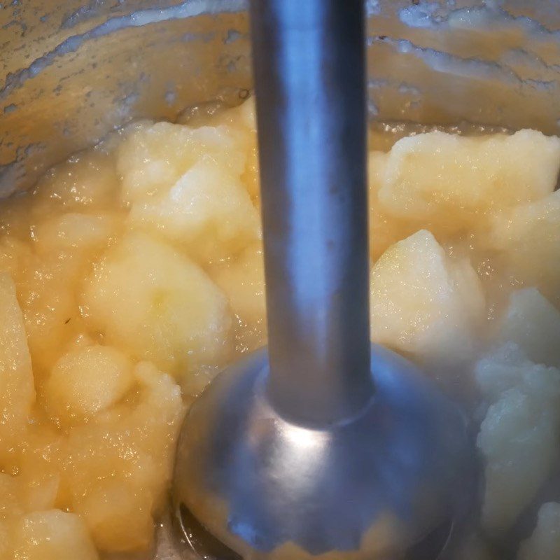 Step 2 Preparation and making apple jam Caramel apple ice cream