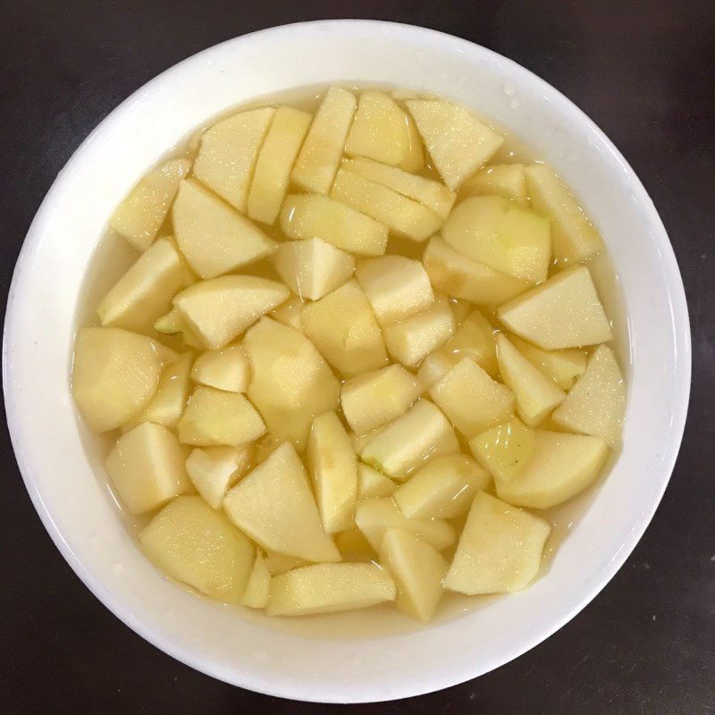 Step 1 Prepare the apples for Apple Juice