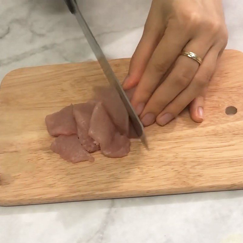 Step 2 Prepare the pork Red bean porridge with pork and green squash