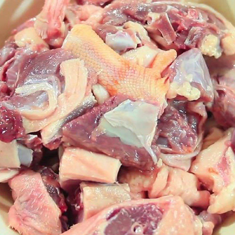 Step 1 Preparing duck meat for Duck cooked with fermented tofu (Recipe shared by users)