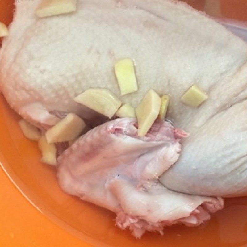 Step 1 Preparing duck meat for Duck cooked with fermented tofu (Recipe shared by users)