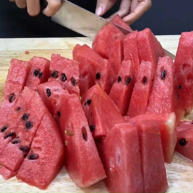 Step 1 Prepare pineapple and watermelon Pineapple Watermelon Smoothie
