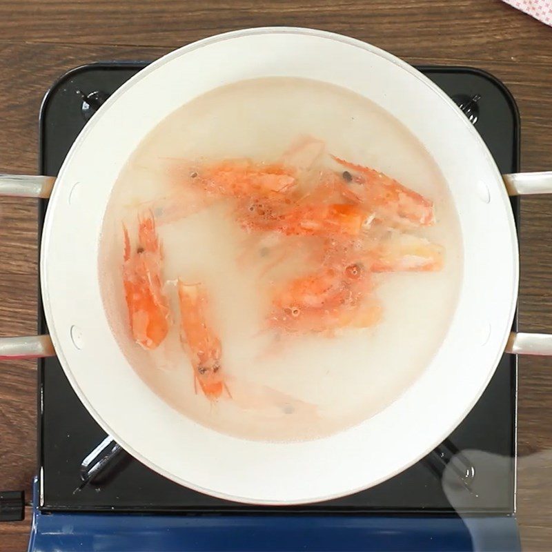Step 1 Prepare the shrimp Pumpkin Shrimp Soup