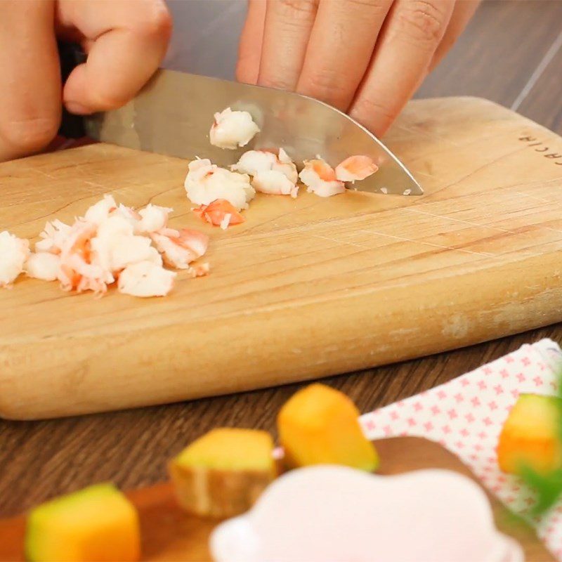 Step 1 Prepare the shrimp Pumpkin Shrimp Soup
