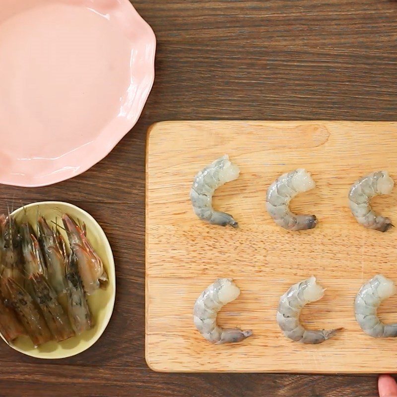 Step 1 Prepare the shrimp Pumpkin Shrimp Soup