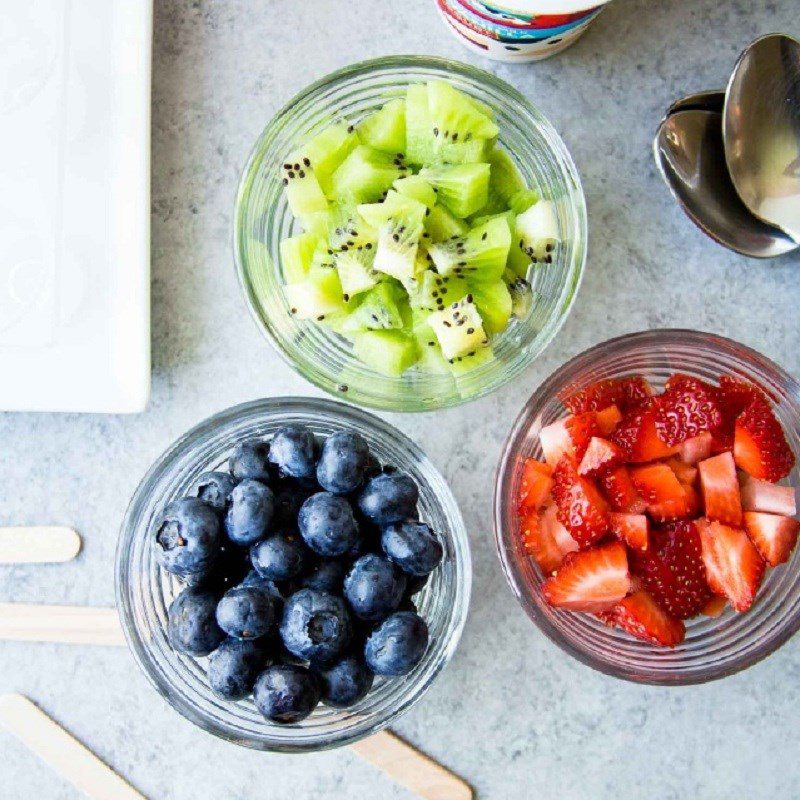Step 1 Prepare the fruit for Fruit Yogurt Popsicle