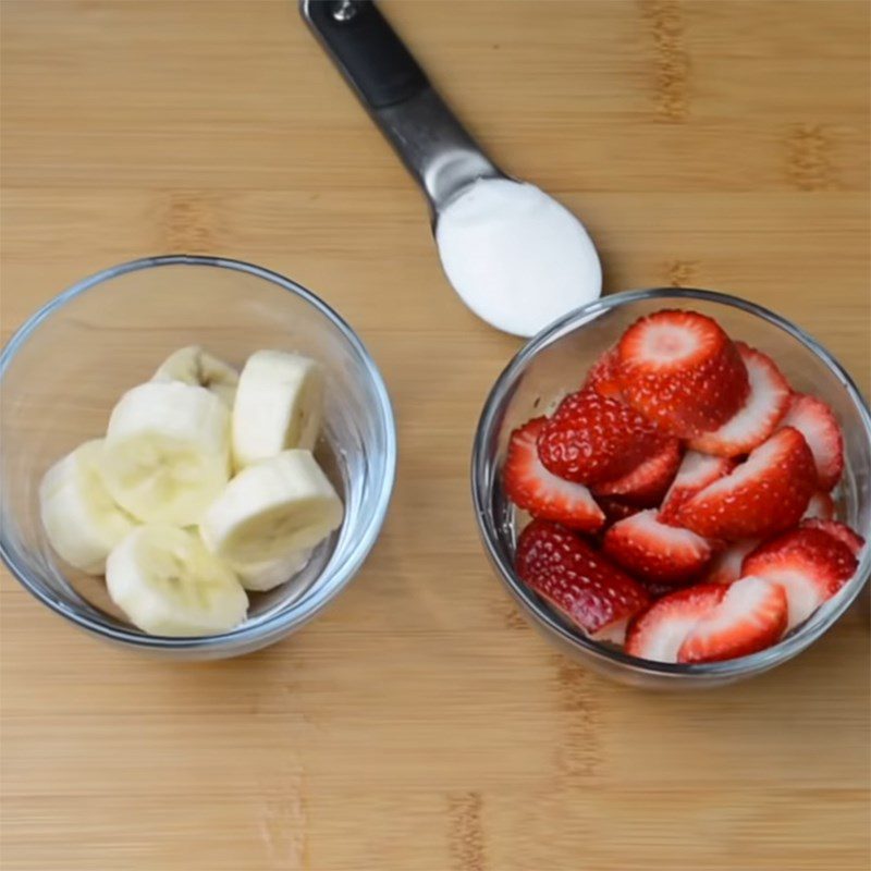 Step 1 Prepare the fruit for Strawberry and Banana Milkshake