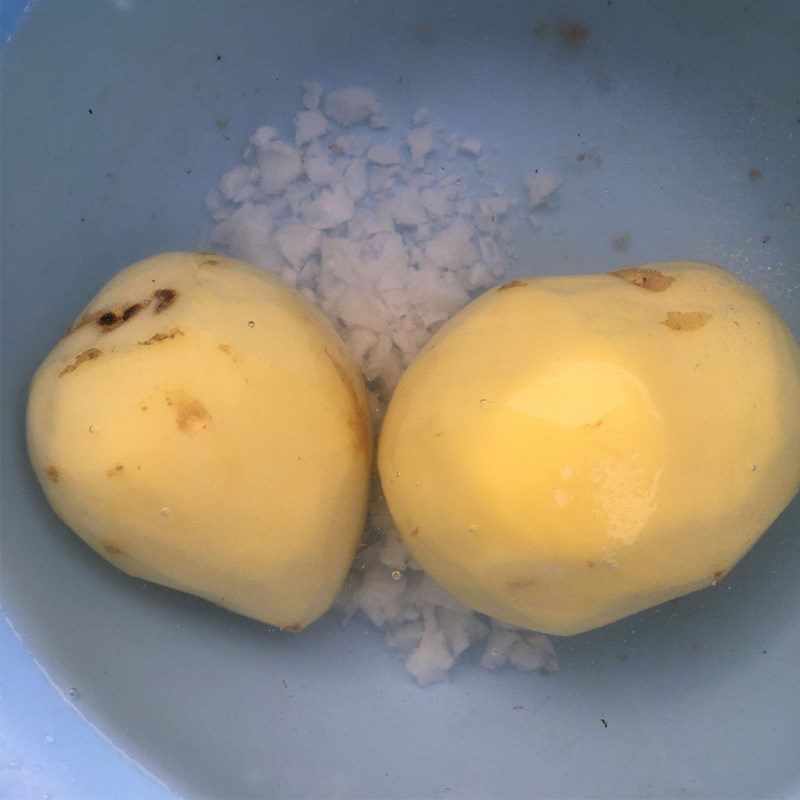 Step 1 Prepare and boil potatoes for Panko Fried Potato Cake
