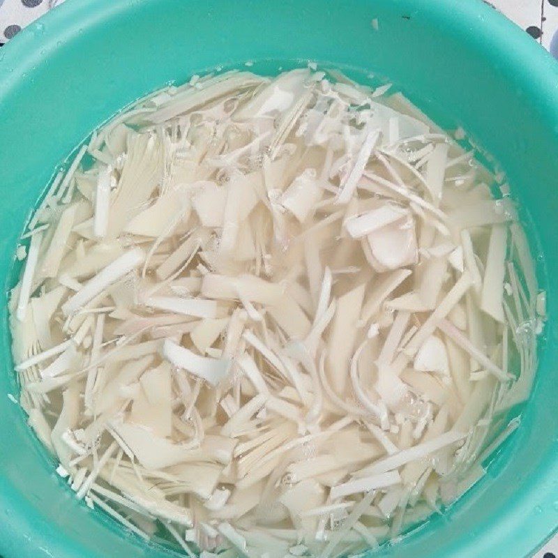 Step 2 Prepare and Boil the Bamboo Shoots Stir-fried Frog with Bamboo Shoots