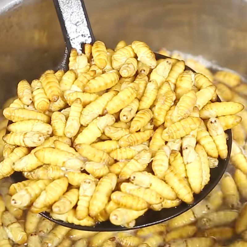 Step 1 Prepare and Boil Larvae Sweet and Sour Insect Larvae Stir-fry