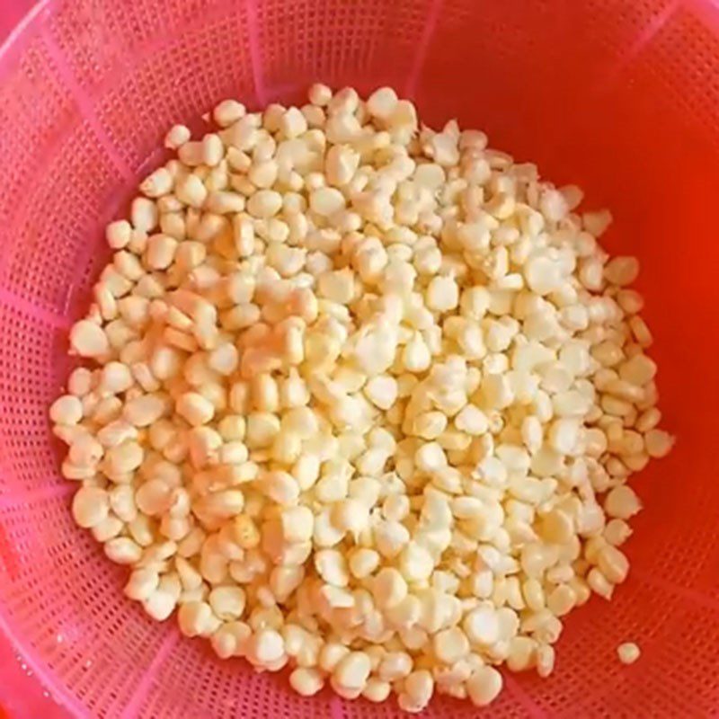 Step 2 Prepare and separate corn kernels Corn bursting black beans
