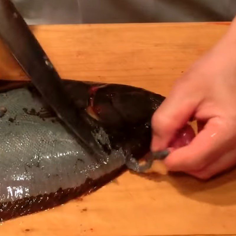 Step 1 Prepare the flatfish Steamed Flatfish with Soy Sauce