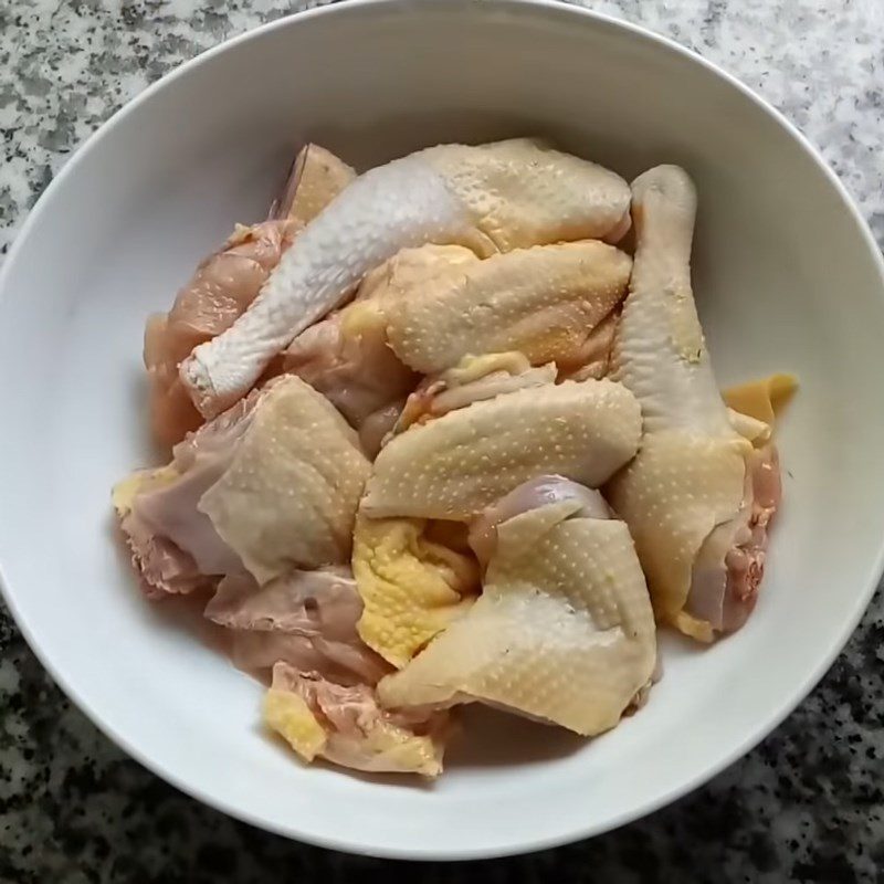 Step 1 Prepare and marinate the chicken Chicken Sliced Dough Cake