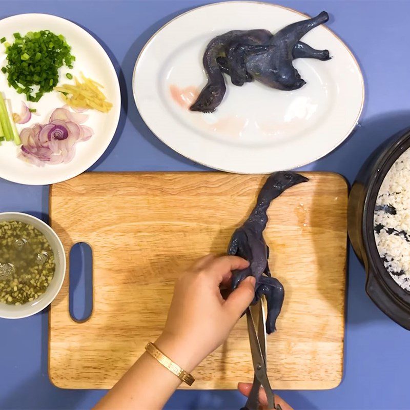 Step 1 Prepare and marinate the black chicken for Black Chicken and Mung Bean Porridge