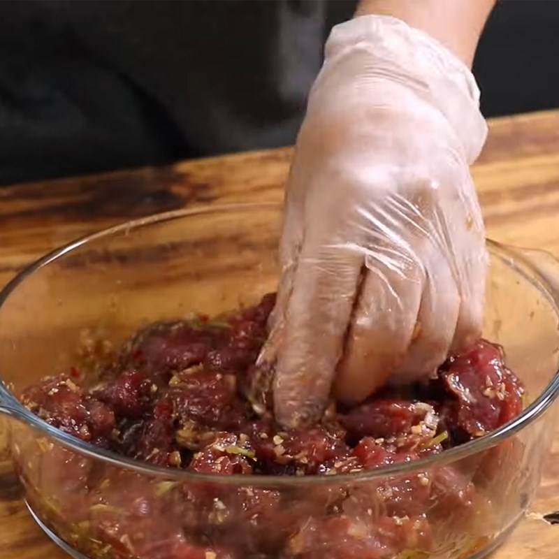 Step 2 Prepare and marinate beef Cambodian grilled beef sandwich