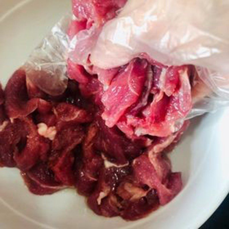Step 1 Prepare and marinate the beef for Raw Beef Salad with Lime and Onion