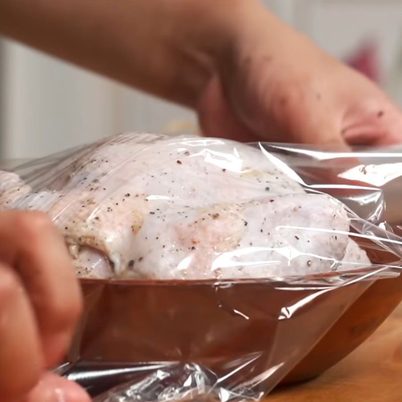 Step 1 Prepare and marinate the chicken Whole roasted chicken stuffed with glutinous rice