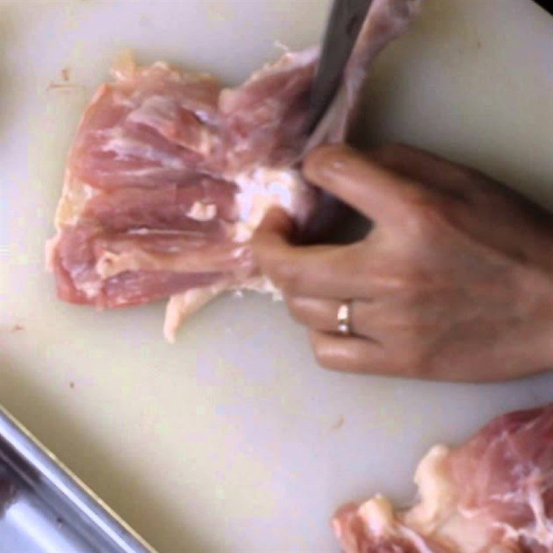 Step 1 Prepare and Marinate Chicken for Bitter Melon Chicken Soup