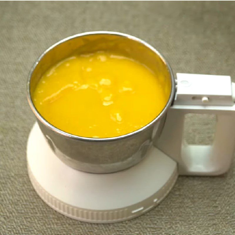 Step 3 Prepare and blend the mango Panna cotta mango jelly