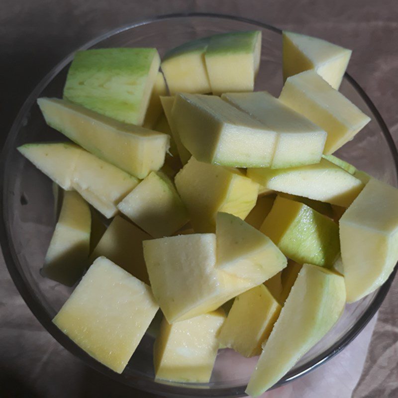 Step 1 Prepare green mango for Mango Honey Smoothie