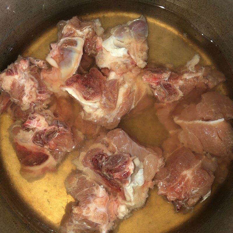 Step 1 Prepare pork bones for Pork Bone Porridge