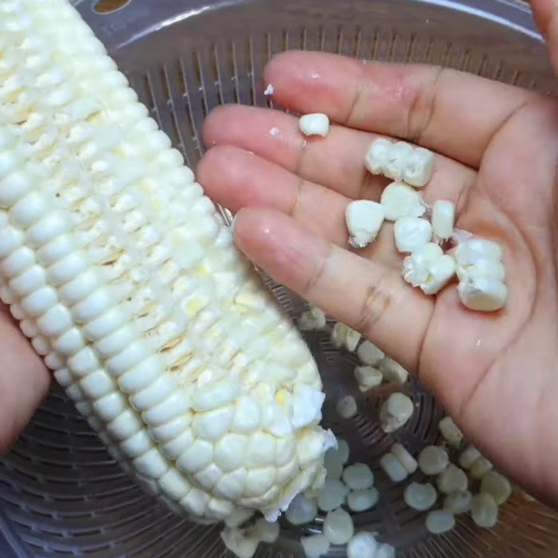 Step 1 Remove the corn kernels Fried Corn with Scallions