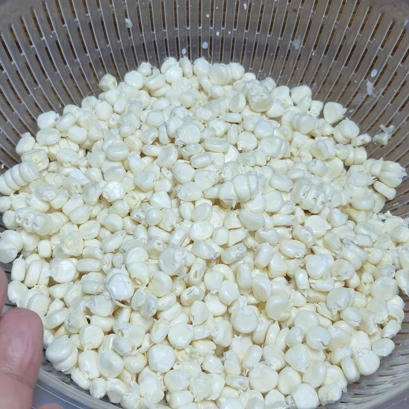 Step 1 Separate corn Fried corn with scallion oil