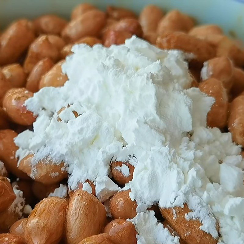 Step 3 Season the peanuts Crispy fried peanuts with seasoning