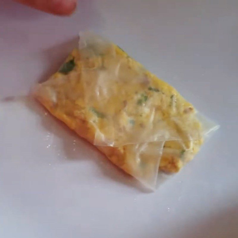 Step 2 Shaping vegetarian fried eggs from tofu