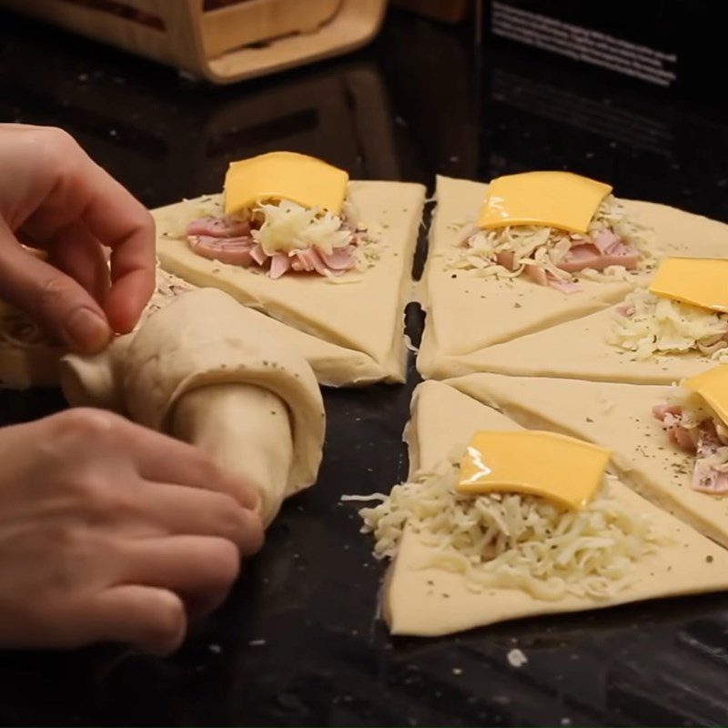 Step 4 Shaping the bread for ham and cheese croissant