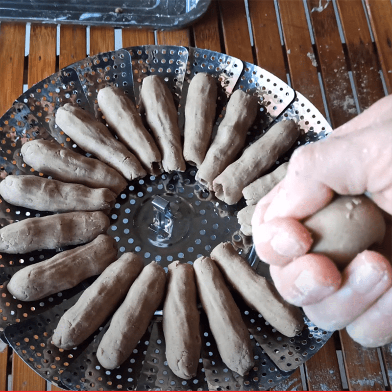 Step 2 Shape the cake for Tu Hu