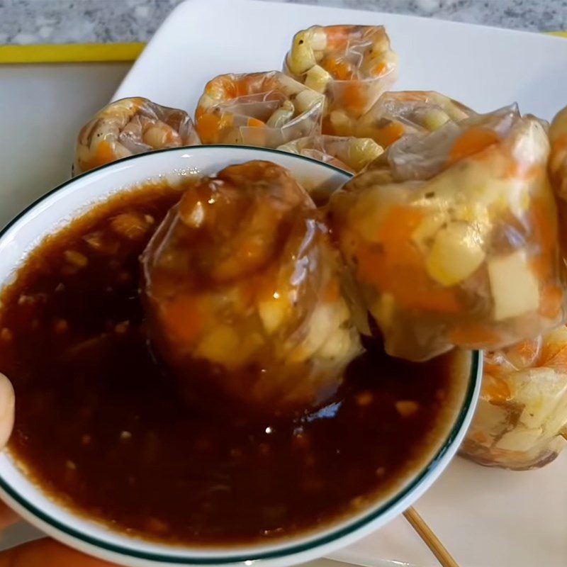 Step 4 Product Vegetarian Rice Paper Roll with Tamarind Sauce